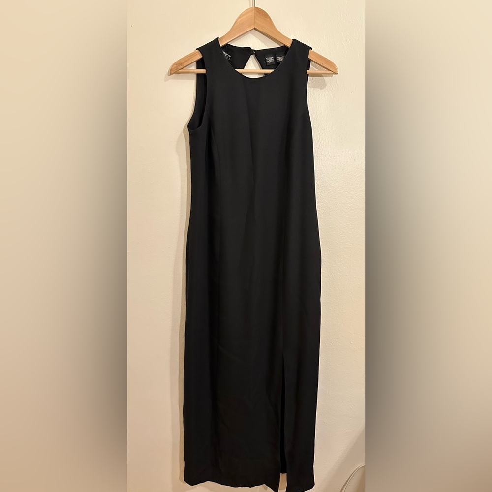 Liz Claiborne Black Sleevless Maxi Dress with Keyhole